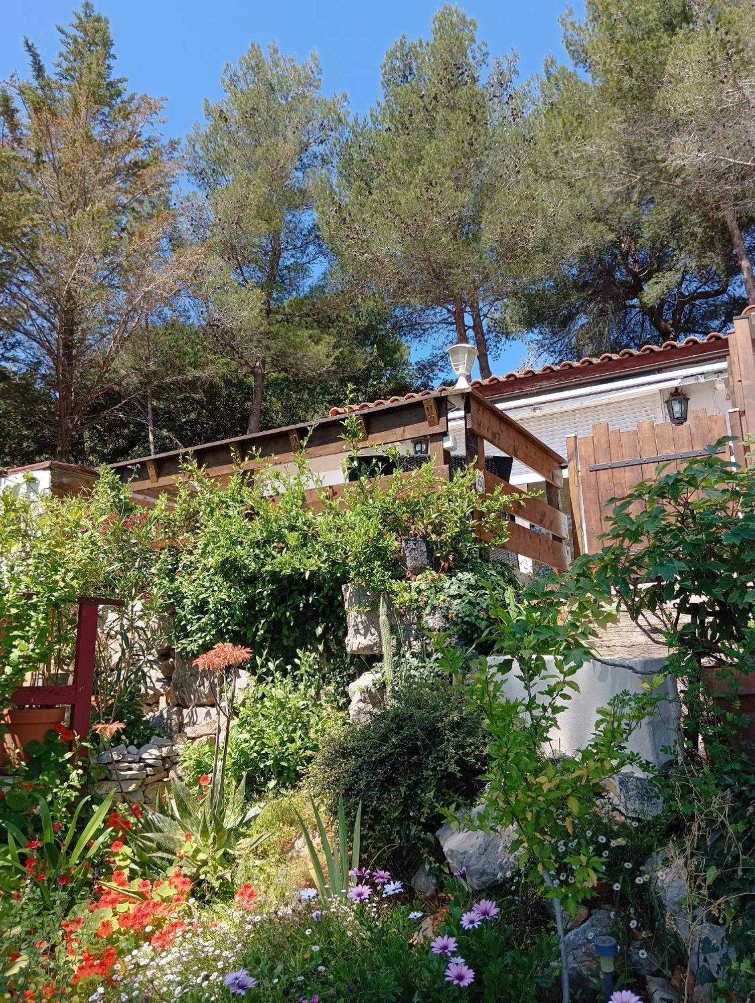 Petite Maison Au Calme - Piscine En Copropriete, Terrasse, Mer, Clim Валлорис Экстерьер фото